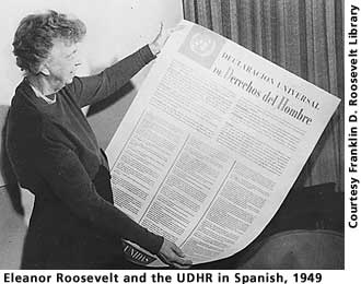 [picture: Eleanor Roosevelt and the Declaration in Spanish, 1949]