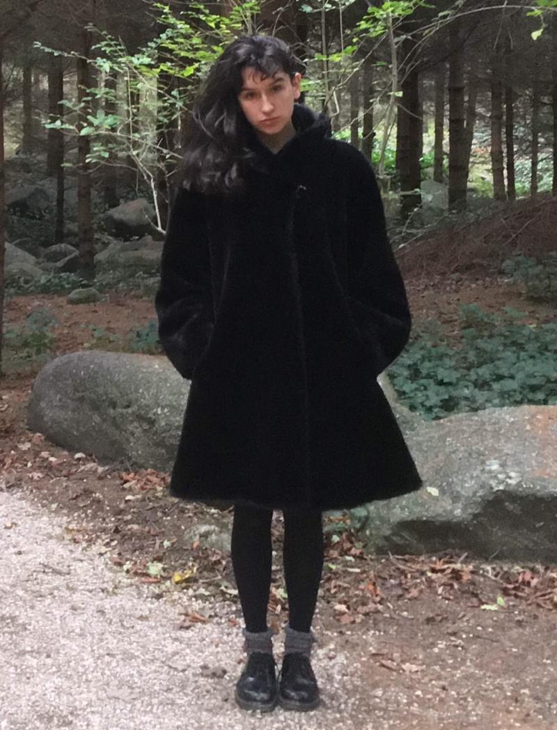 profile picture of maeve nolan in black clothing outdoors